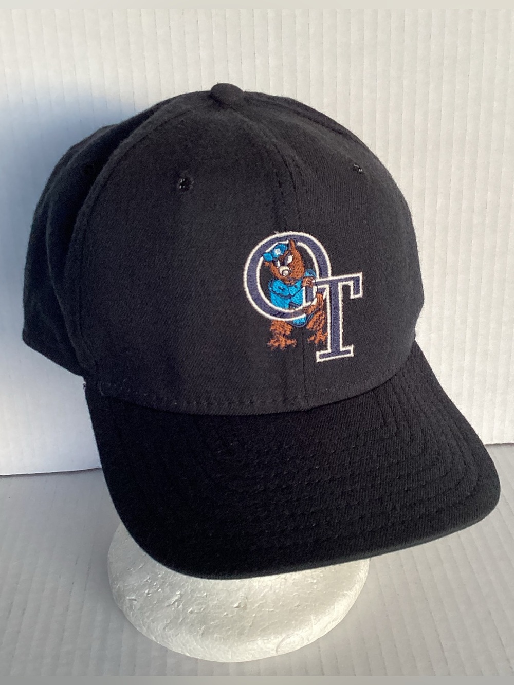 Vintage New Era Oregon Tech OIT owls 59Fifty Hat Size 7 1/2 made in USA